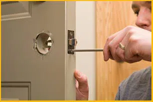 Miami Olympic Locksmith Miami, FL 305-744-5298 - 10-lock-change-commercial
